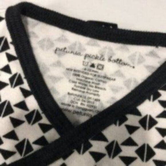 Petunia Pickle Bottom Kid's Black Organic One Piece Bodysuit Size 6-9 Months - Picture 2 of 4